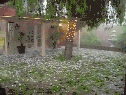 Dom podczas nawałnicy burzy gradowej